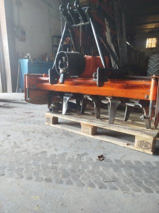 Grada rotativa naranja