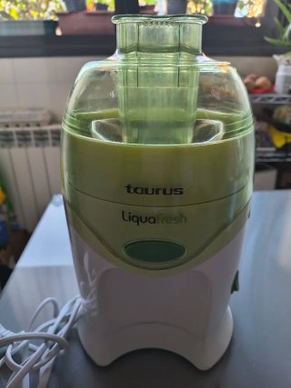 Licuadora Taurus Liquafresh 250W