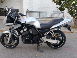 Yamaha Fazer 600 Plata