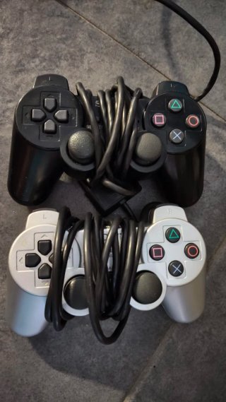 PS2 Slim Nera + Accessori e Giochi