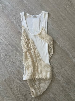 Top Combinado Beige y Blanco