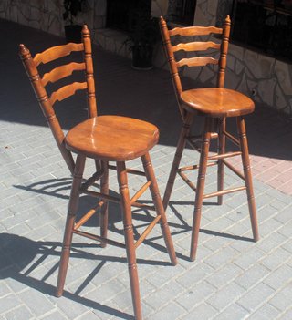 Taburetes de bar de madera vintage de los años 70