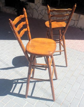 Taburetes de bar de madera vintage de los años 70
