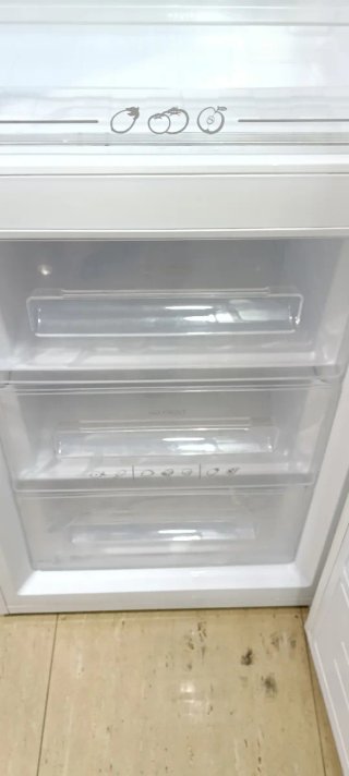 NEVERA COMBI CANDY NO FROST ENERGÍA A+