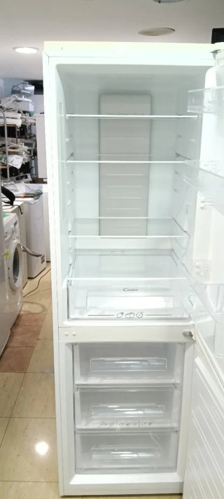 NEVERA COMBI CANDY NO FROST ENERGÍA A+