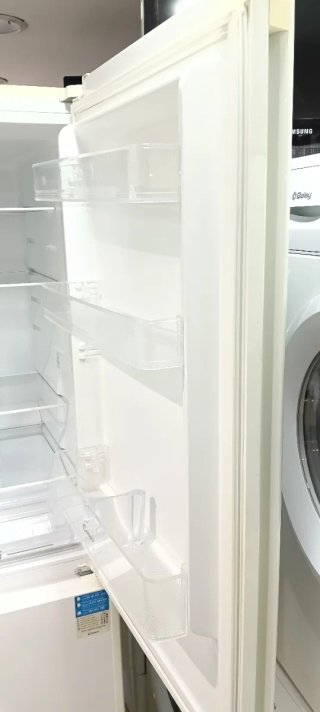 NEVERA COMBI CANDY NO FROST ENERGÍA A+