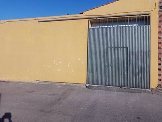 Puerta de garaje metálica