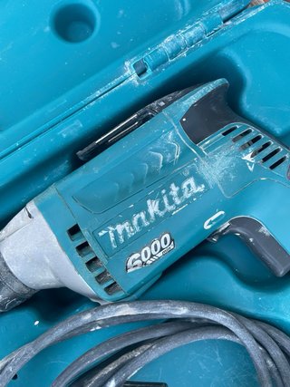 Atornillador para Pladur Makita FS6300 con maletin