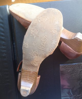 Zapatos Wonders Marrones