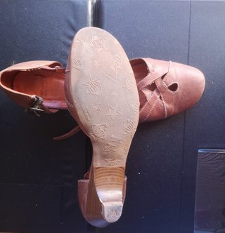 Zapatos Wonders Marrones