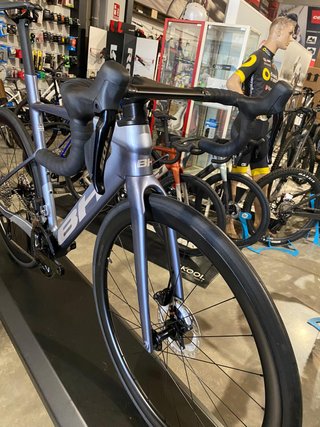Bicicleta BH Aerolight 6.0 +Syncros Capital 1.0 40