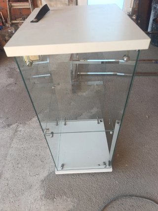 Vitrina de Cristal con Cerradura