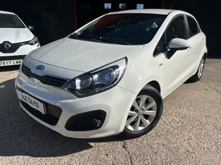 MUY CUIDADO!!!! KIA RIO GASOLINA