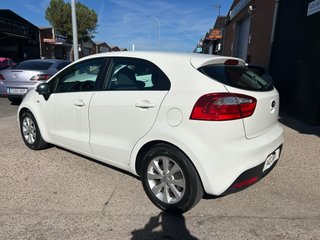 MUY CUIDADO!!!! KIA RIO GASOLINA