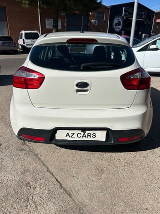 MUY CUIDADO!!!! KIA RIO GASOLINA