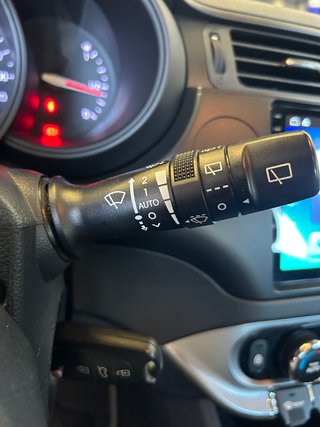 MUY CUIDADO!!!! KIA RIO GASOLINA