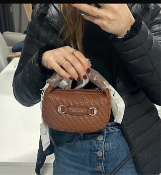 Mala Guess mini hobo francy castanha original