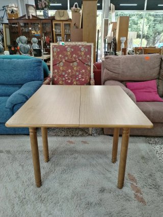 Mesa de Cocina Extensible con Cajón