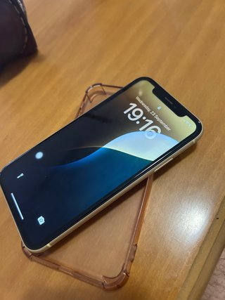 iPhone XR 128 GB amarillo