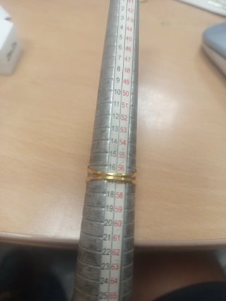 Anillo de Oro 18kt con Piedra Roja
