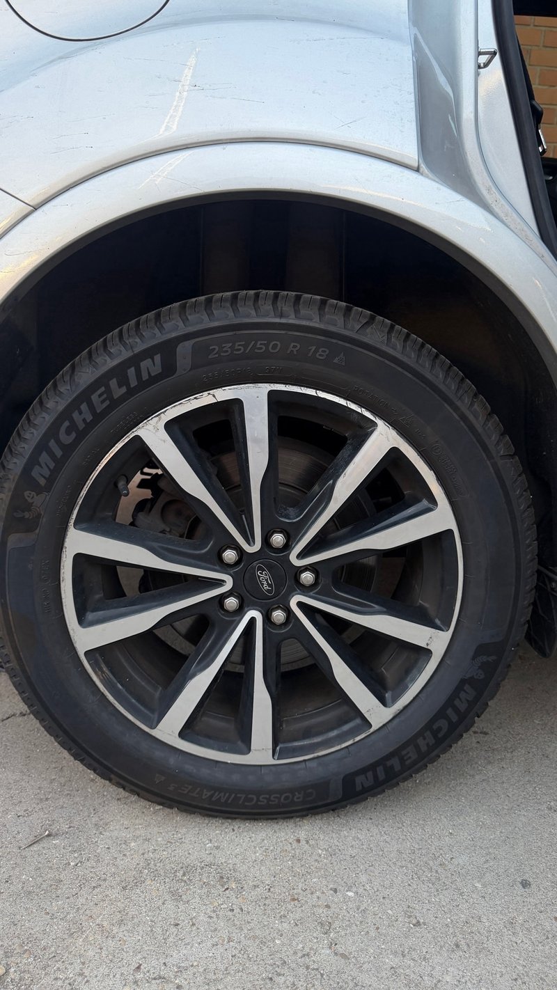 Ford Kuga 2017, foto 9