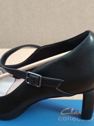 Zapatos Clarks NUEVOS CON ETIQUETAS