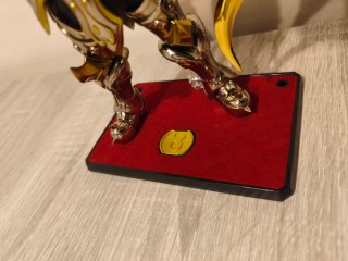 Taurus Aldebaran God Cloth EX Bandai