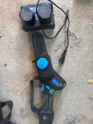 Desbrozadora, sierras y tijeras eléctricas