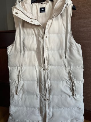 Chaleco Zara Beige con Capucha
