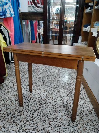 Mesa de Cocina Extensible de Madera con Patas