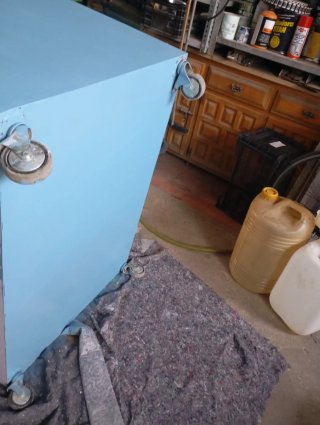 Cajón de herramientas metálico azul