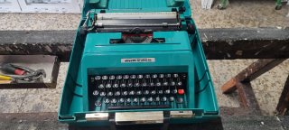 Máquina de escribir Olivetti Studio 45
