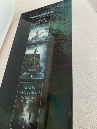 Entre los muertos / Among the Dead