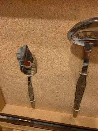 Cubertería 111 piezas con estuche