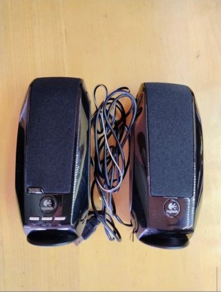 Altavoces Logitech Negros