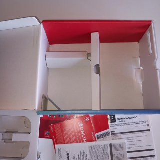 Caixa Nintendo Switch. Caixa sola.