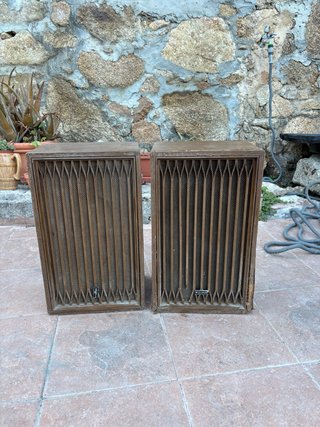 Altavoces Vintage de Madera