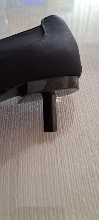 Zapatos Zara Tacon Negro con Lentejuelas