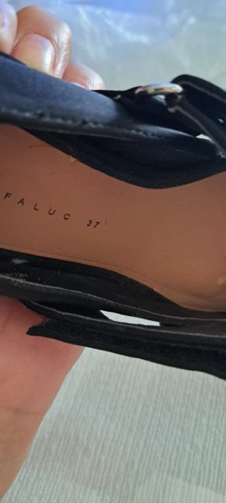 Zapatos Zara Tacon Negro con Lentejuelas