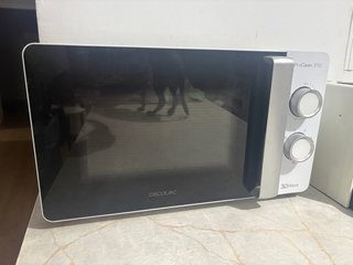Microondas Cecotec ProClean 3110
