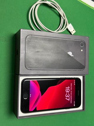 iPhone 8 64GB Gris Espacial