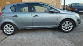 Opel Corsa 2011 dieses económico