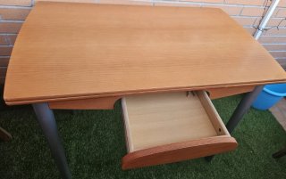 Mesa escritorio madera y metal
