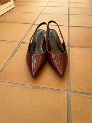 Sandalias Manluzi color rojo burgundy