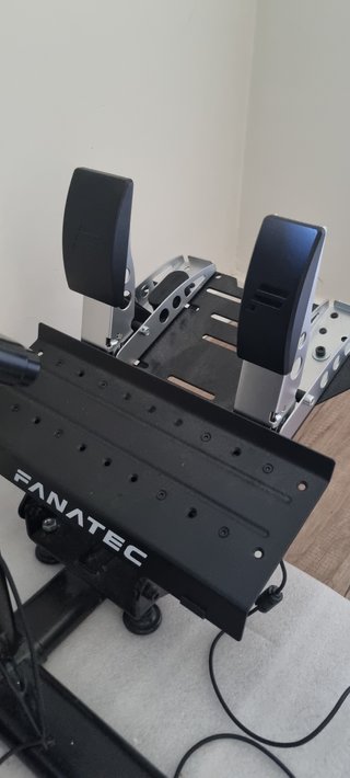 Volante Fanatec PS5/PC Racing Bundle