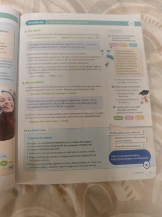 Llengua i literatura, 4 ESO, Projecte Construïn...
