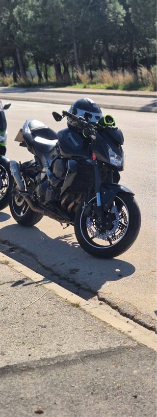 Kawasaki Z750 A2