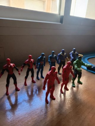 Set de 9 Figuras de Superhéroes