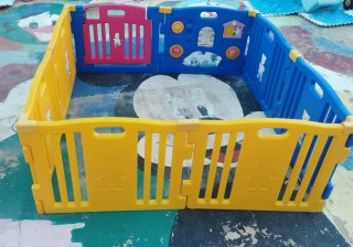 Parque infantil / corralito para bebés