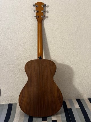 Guitarra Taylor Academy 12e